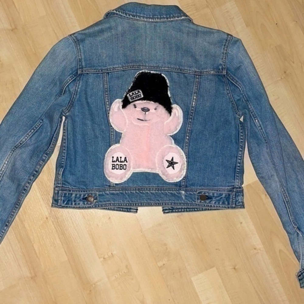 American eagle denim jacket blue jean w/ lalabobo bear back bear-ly 🐻 preloved - Picture 4 of 12
